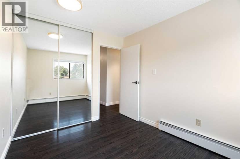 2301, 3115 51 Street SW — photo 23 of 36