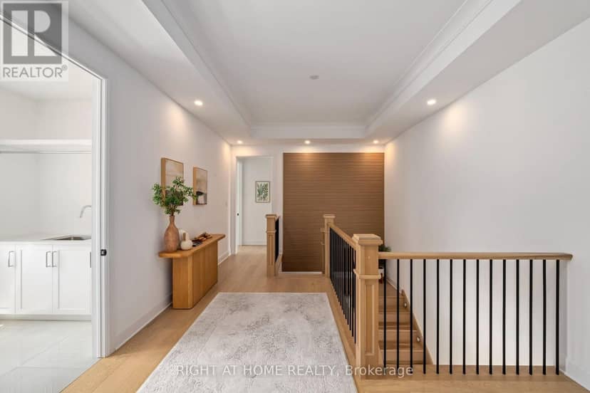 372 Manhattan Drive — photo 16 of 29