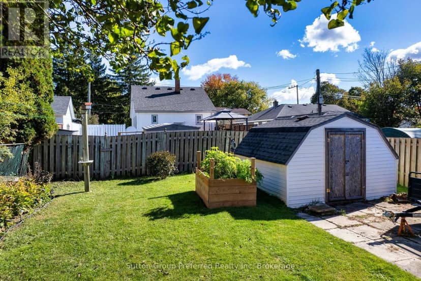 47 Centre Street — photo 25 of 27
