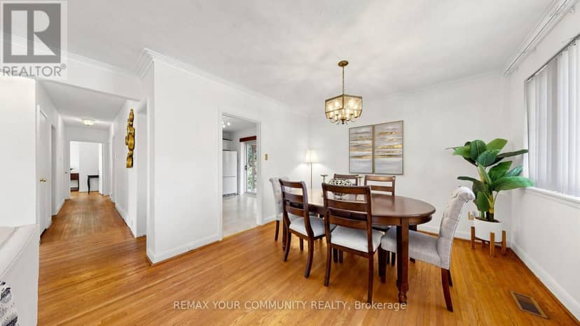 487 Hounslow Avenue — photo 9 of 40