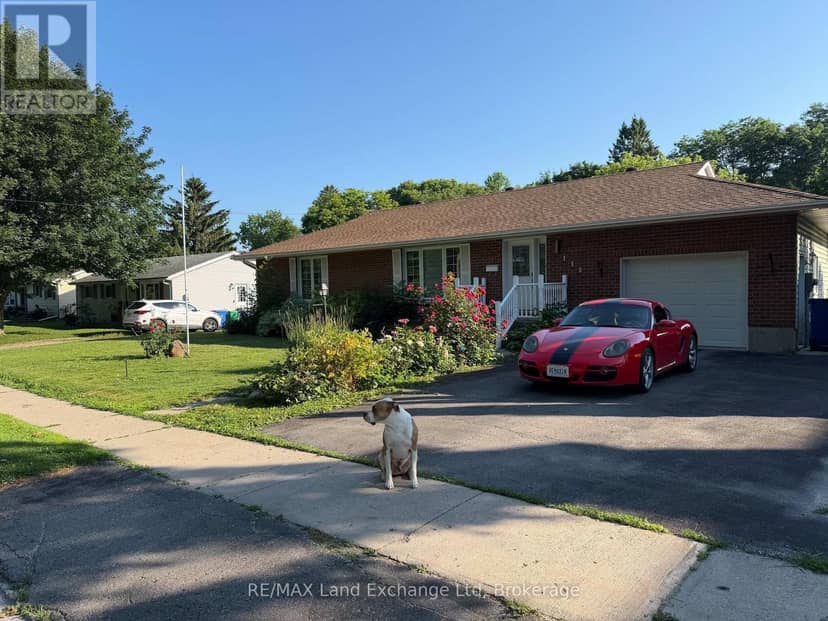 115 Victoria Street W, North Huron