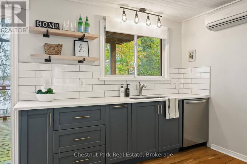 26 Helen Street — photo 12 of 40