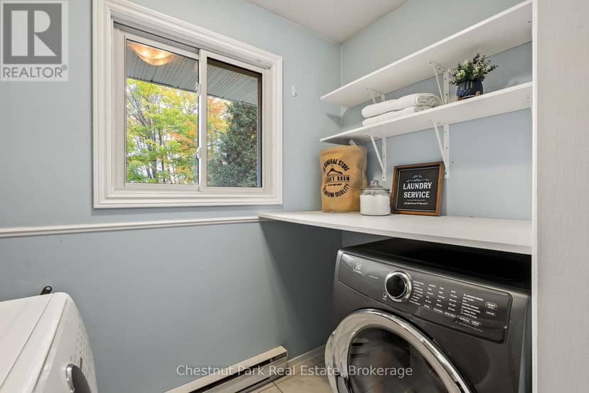 26 Helen Street — photo 17 of 40
