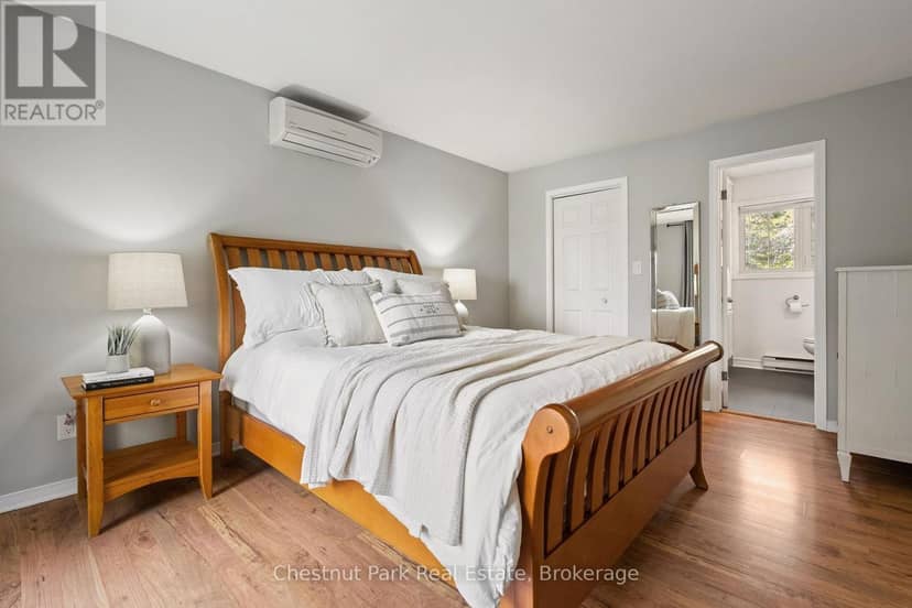 26 Helen Street — photo 19 of 40