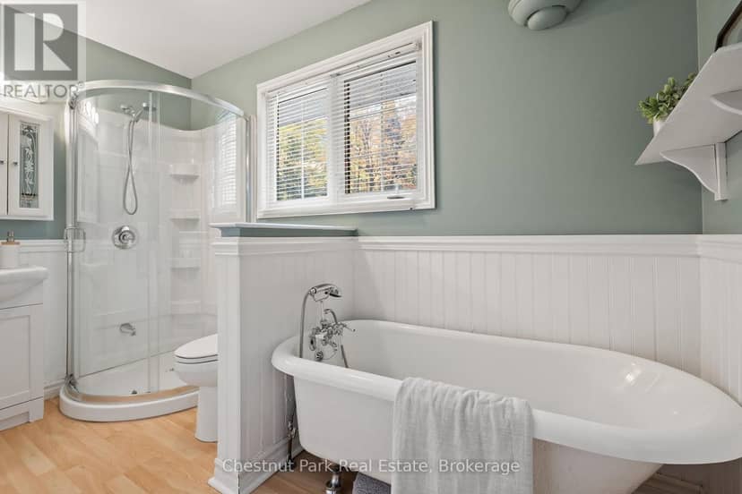 26 Helen Street — photo 23 of 40