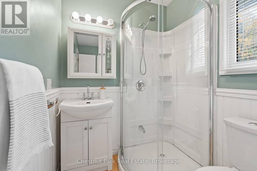 26 Helen Street — photo 24 of 40