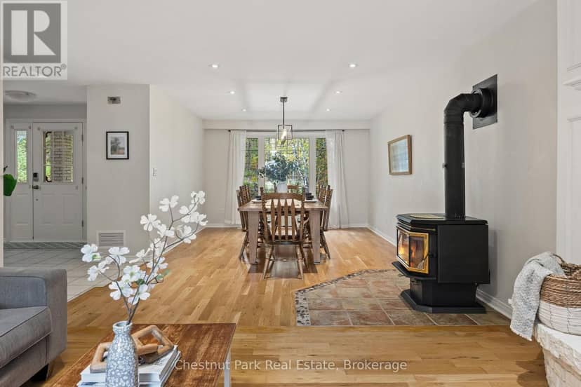 26 Helen Street — photo 9 of 40