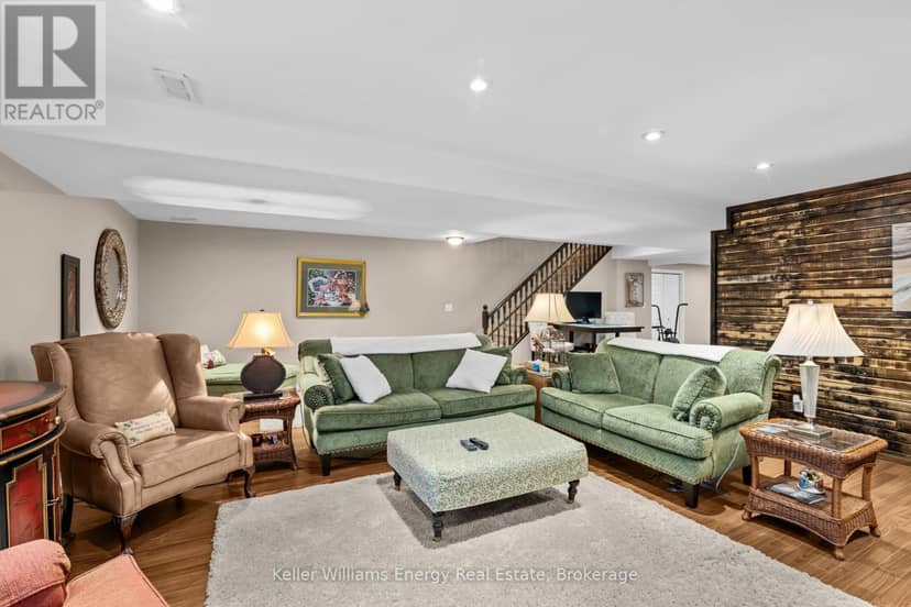 18 Applewood Drive — photo 26 of 40
