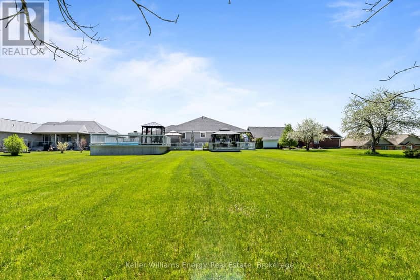 18 Applewood Drive — photo 36 of 40