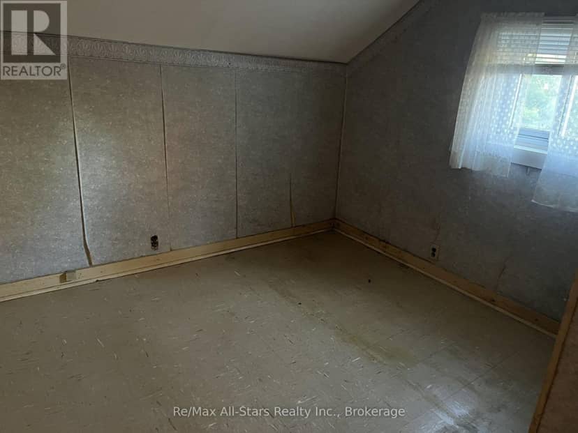 485 Mark Street — photo 17 of 20
