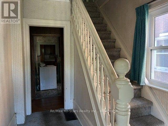 485 Mark Street — photo 9 of 20