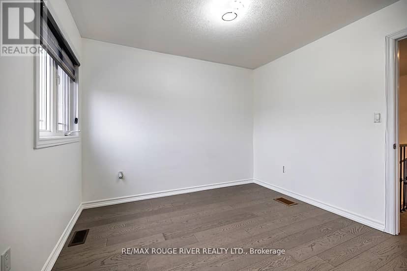 10 Moses Crescent — photo 34 of 40