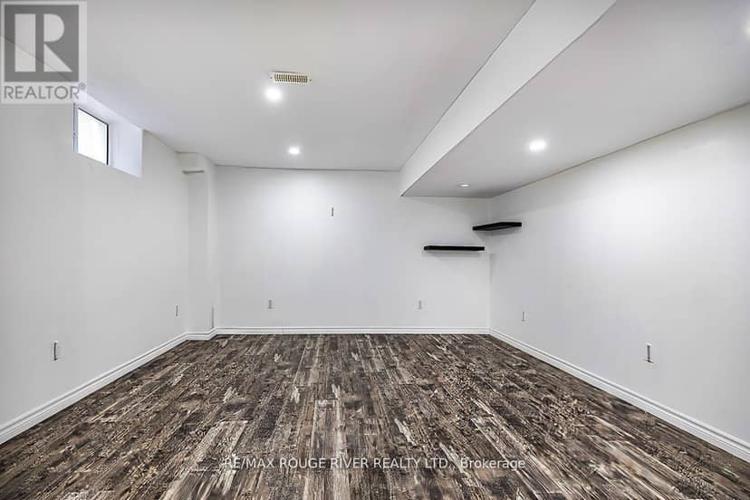 10 Moses Crescent — photo 37 of 40