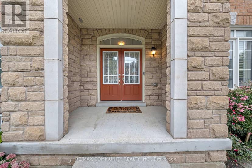 58 Garrardview Street, Ajax, photo 2