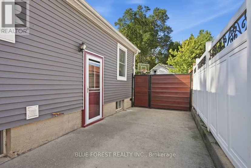 8 Edna Street — photo 25 of 40
