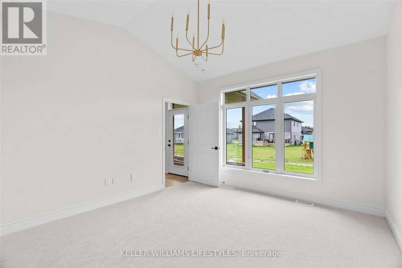 110 Leneve Street — photo 21 of 40