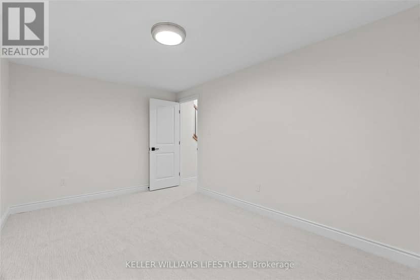 110 Leneve Street — photo 37 of 40