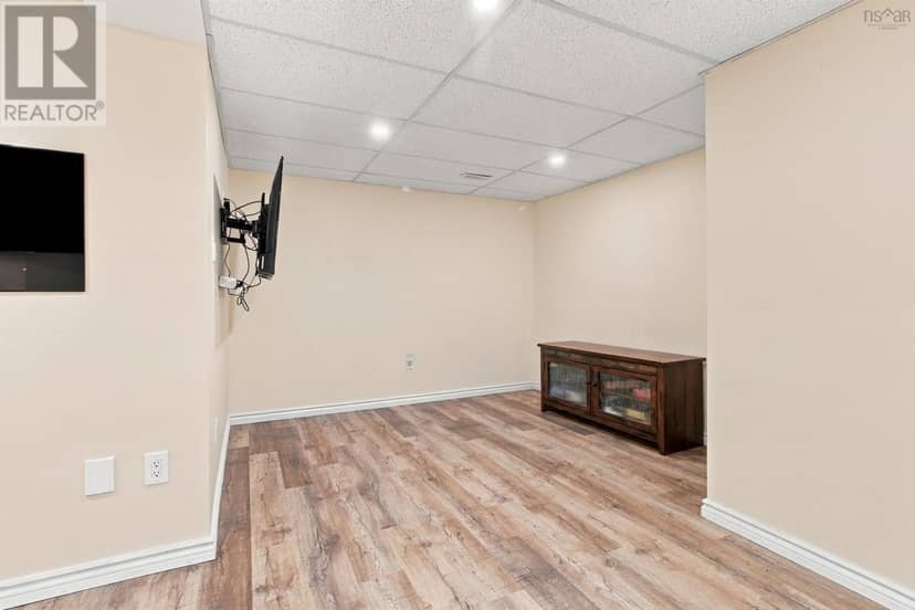 22 Valley View Drive — photo 32 of 40