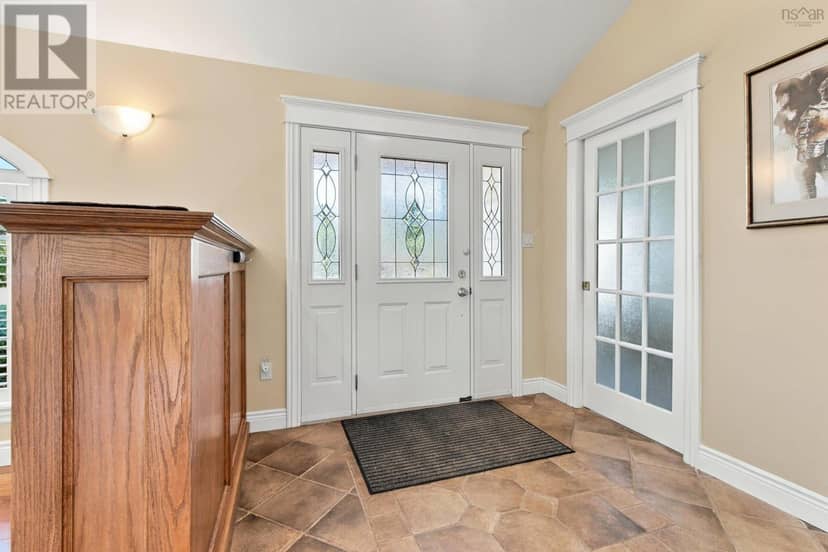 22 Valley View Drive, Falmouth, photo 5