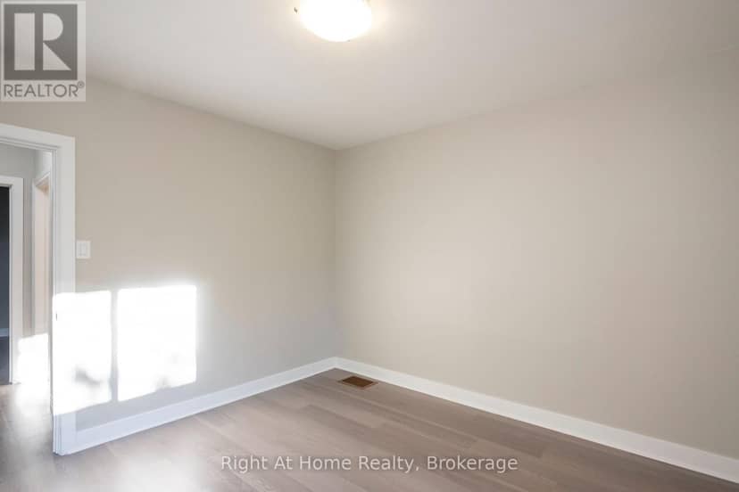 163 McKibbin Street — photo 26 of 40