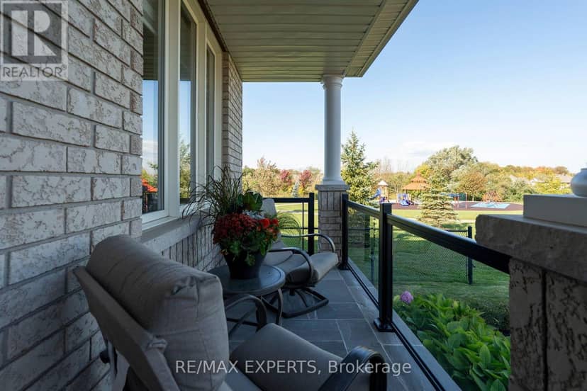 16 Thomas Noble Court, King, photo 4
