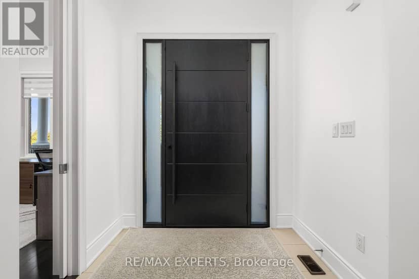 16 Thomas Noble Court, King, photo 6