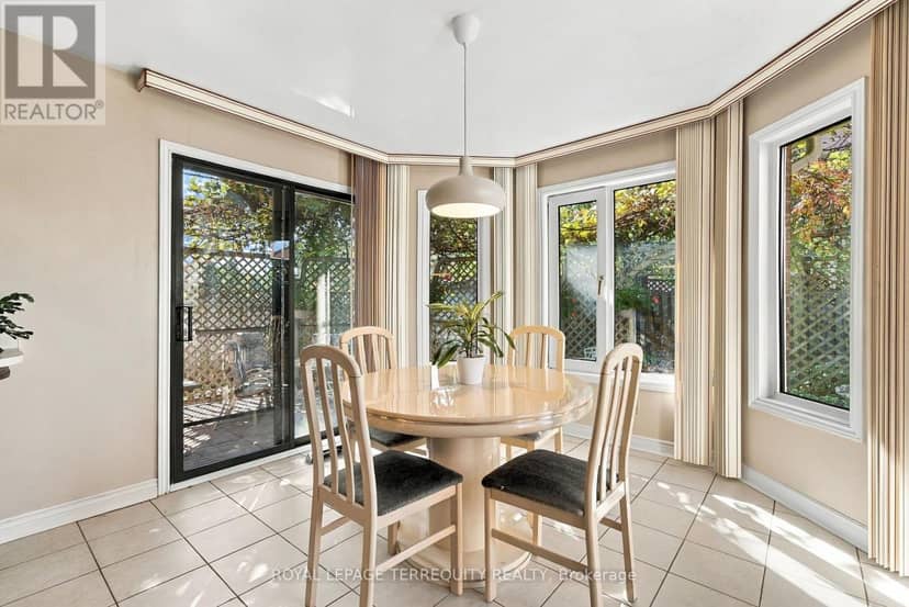 8 Mallory Avenue — photo 12 of 40