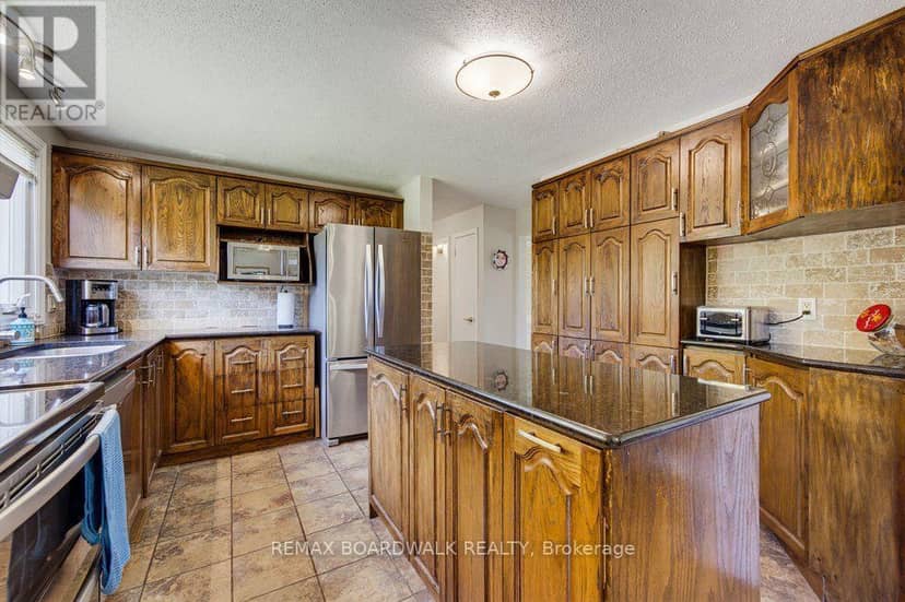39 Welkin Crescent — photo 17 of 40