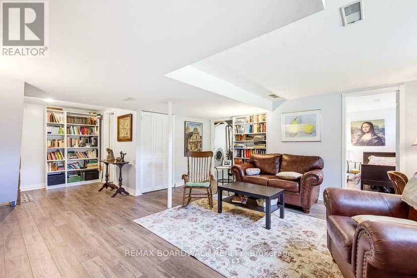 39 Welkin Crescent — photo 33 of 40