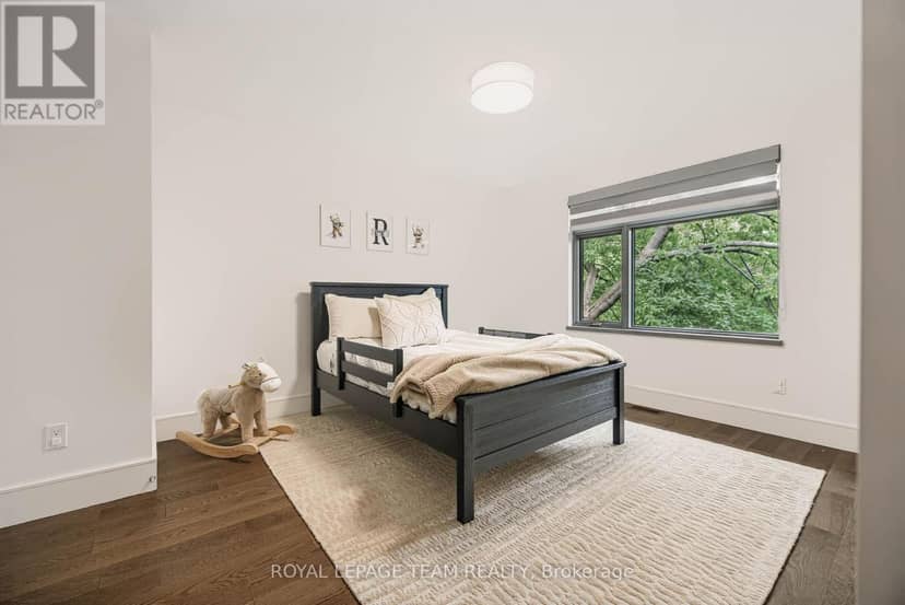 521 Westminster Avenue — photo 38 of 40