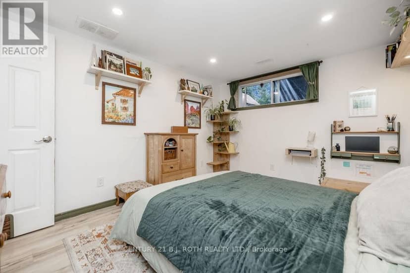 61 Ward Avenue — photo 31 of 40