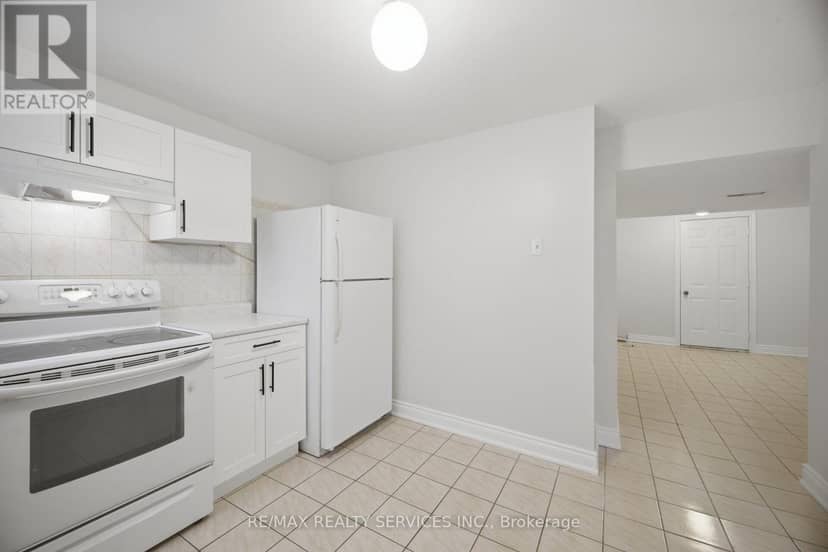 27 Edgemont Drive — photo 33 of 40