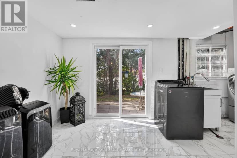 6 Ellerslie Road — photo 32 of 37