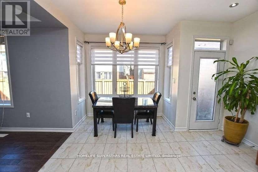63 Enford Crescent — photo 14 of 37