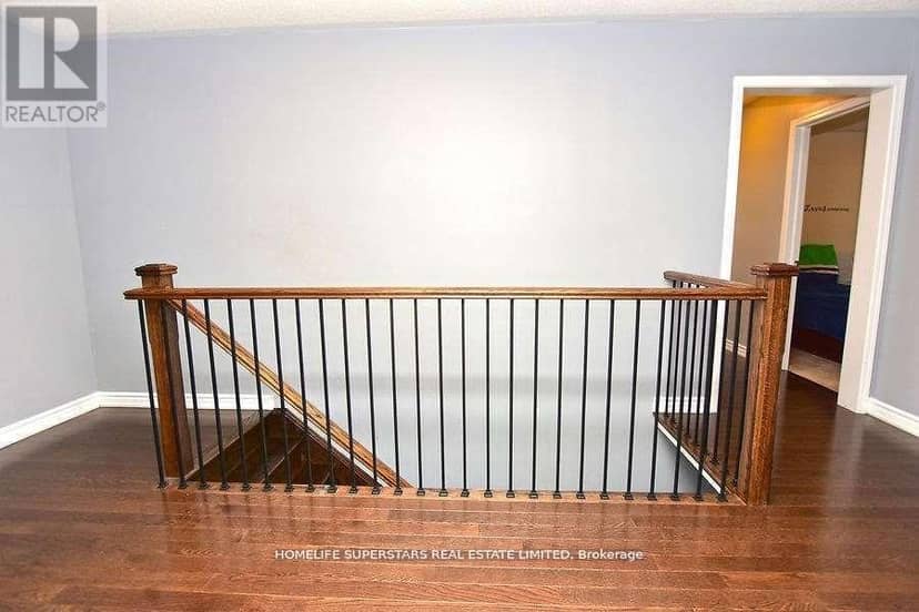 63 Enford Crescent — photo 15 of 37