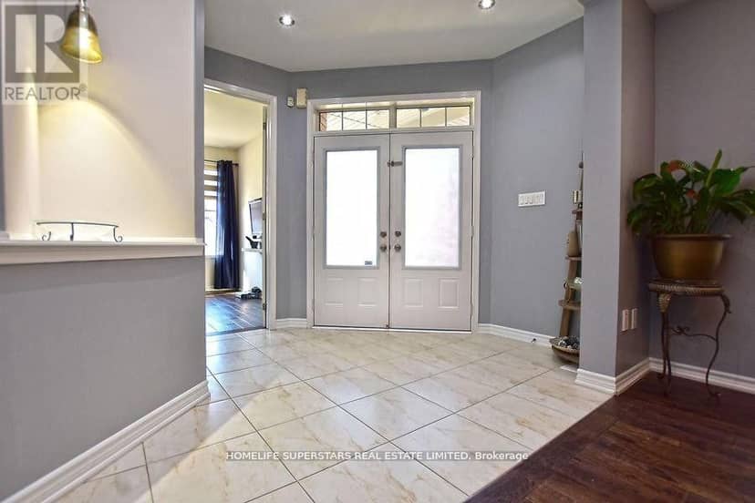63 Enford Crescent — photo 4 of 37