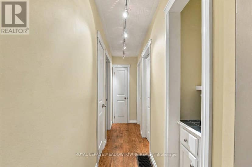 137 Orchard Drive — photo 18 of 40