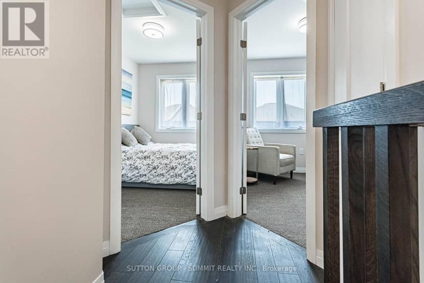 25 Soho Street — photo 34 of 40