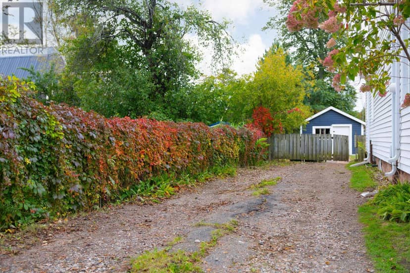 5 Lapthorne Avenue — photo 40 of 40