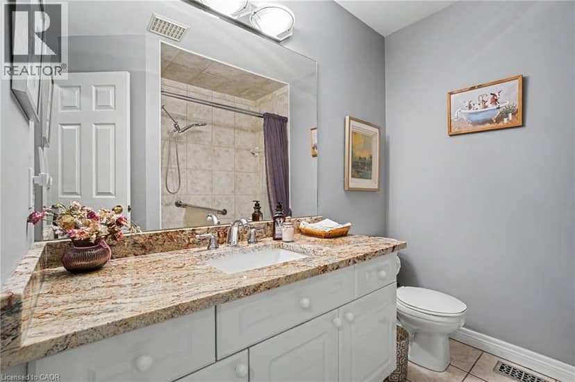 1275 STEPHENSON Drive Unit# 6 — photo 20 of 40
