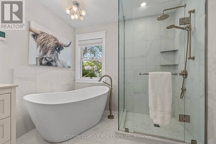 139 Allan Street — photo 23 of 39
