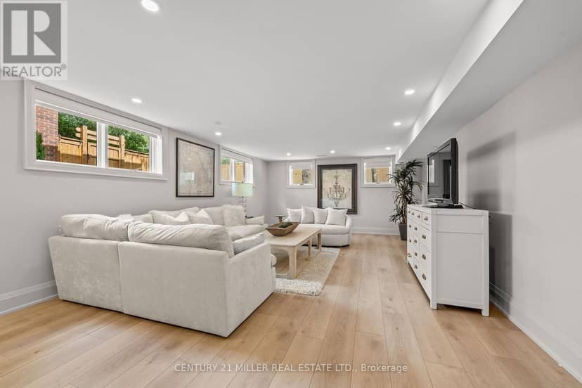 139 Allan Street — photo 29 of 39