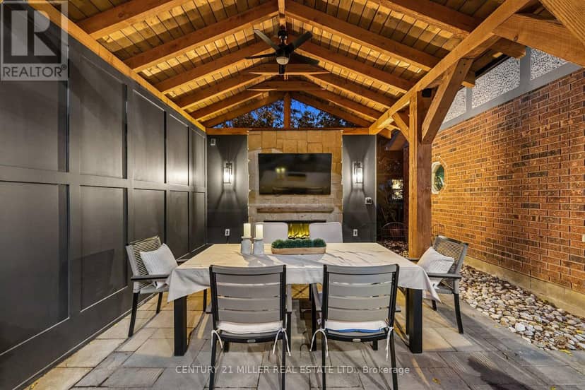 139 Allan Street — photo 36 of 39