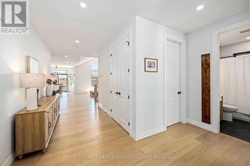 126 Aspen Circle, Thames Centre, photo 5