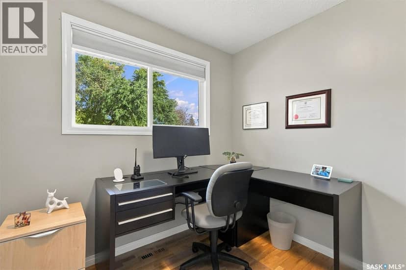 42 Kootenay DRIVE — photo 27 of 40