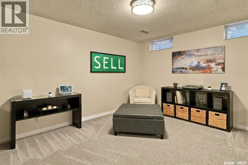42 Kootenay DRIVE — photo 31 of 40