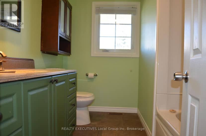 125 Ottawa Avenue — photo 27 of 40