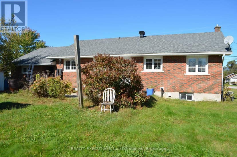 125 Ottawa Avenue, South River, photo 7