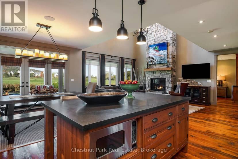 124 Snowbridge Way — photo 18 of 40