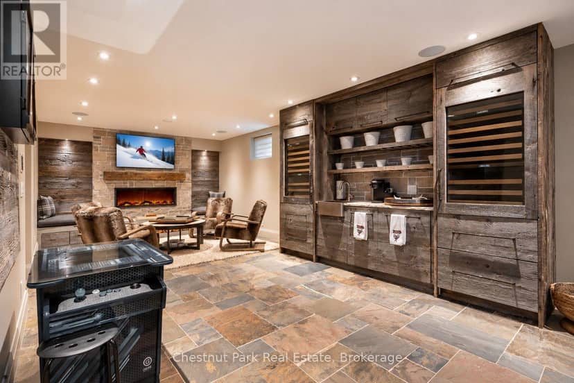 124 Snowbridge Way — photo 36 of 40